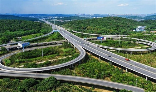 盐源钢筋套筒应用于高速公路